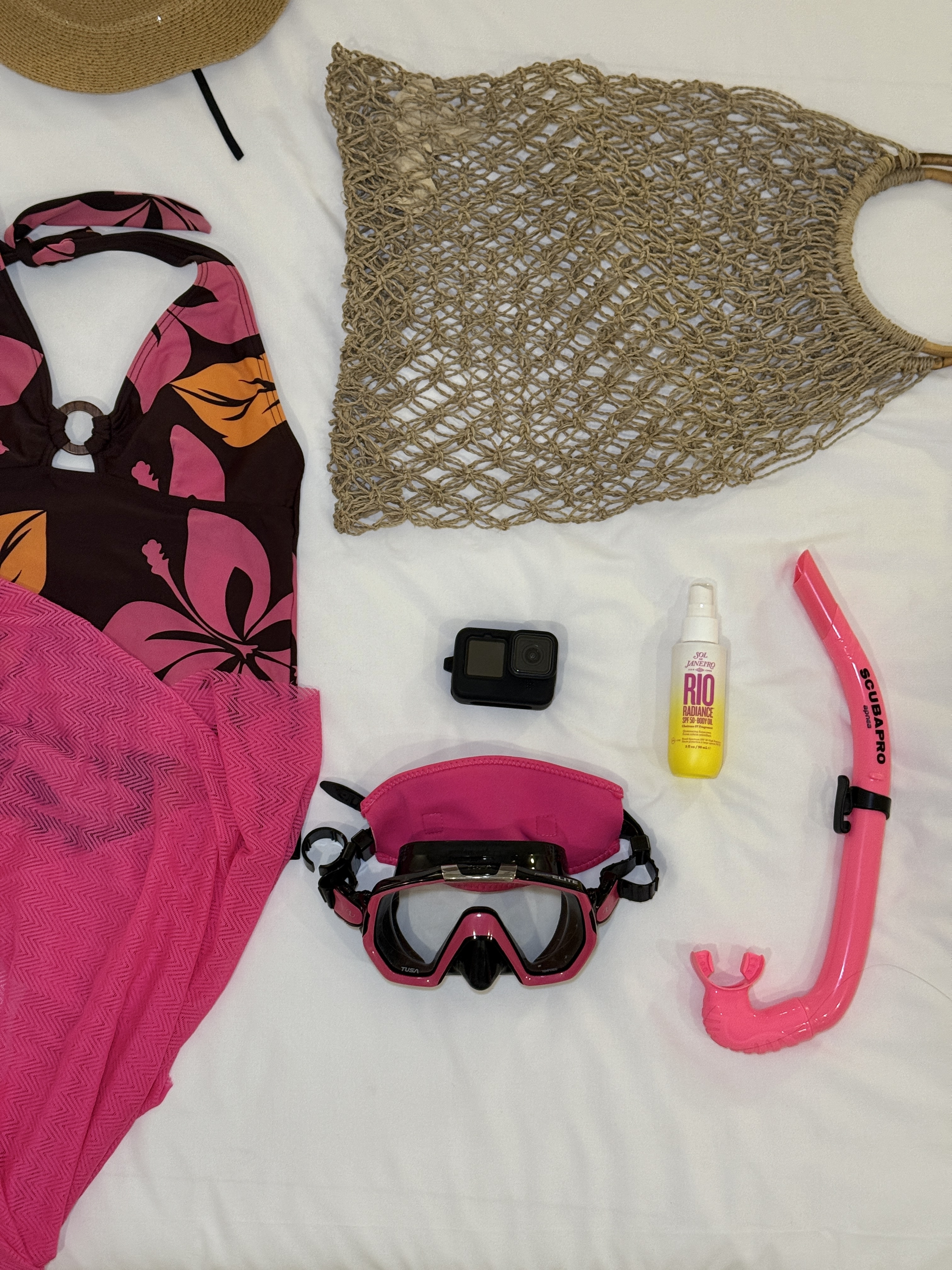 Beach flatlay